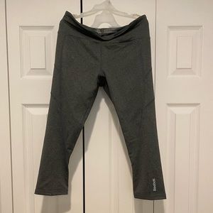Rarely worn Size S Reebok athletic cropped leggings